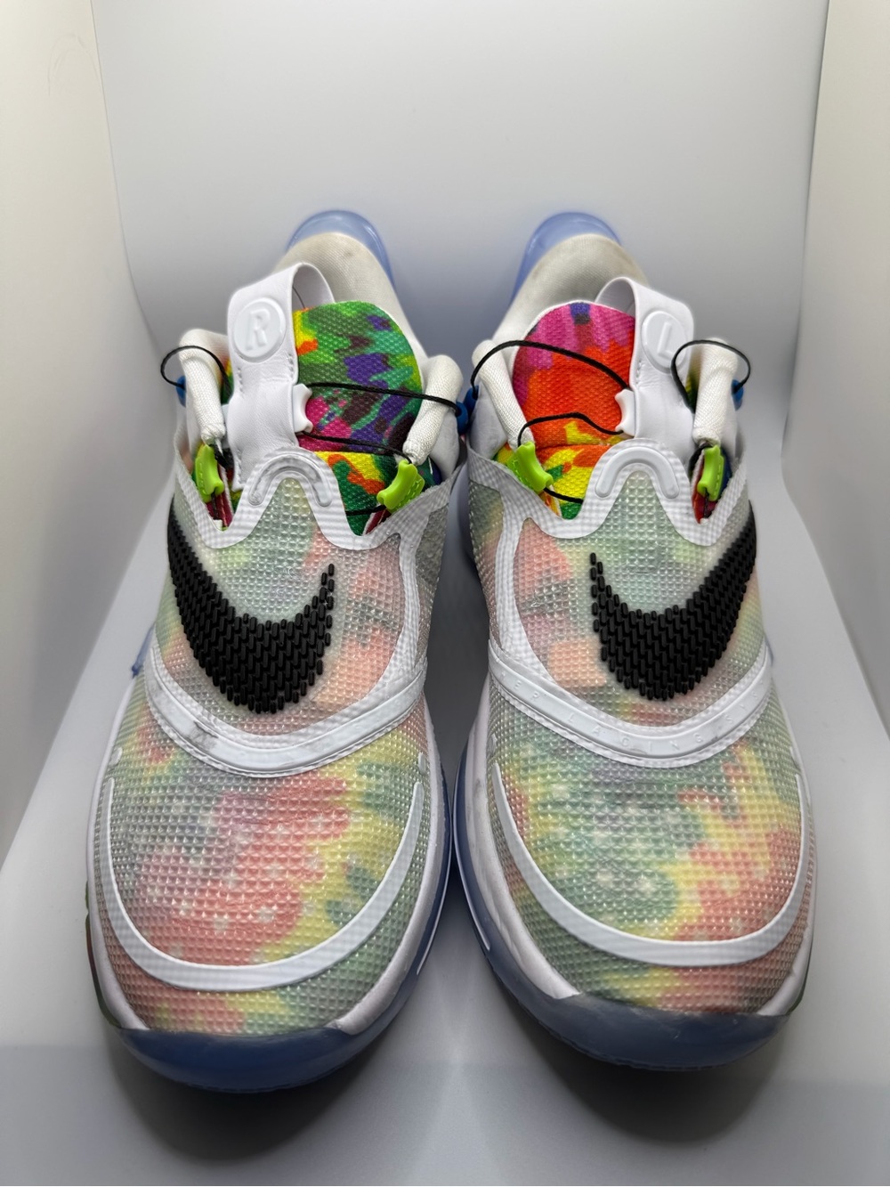 Nike adapt bb 2.0 Tie-Dye w/ charging dock and plug | Men’s 7 OR Women’s 9 wide